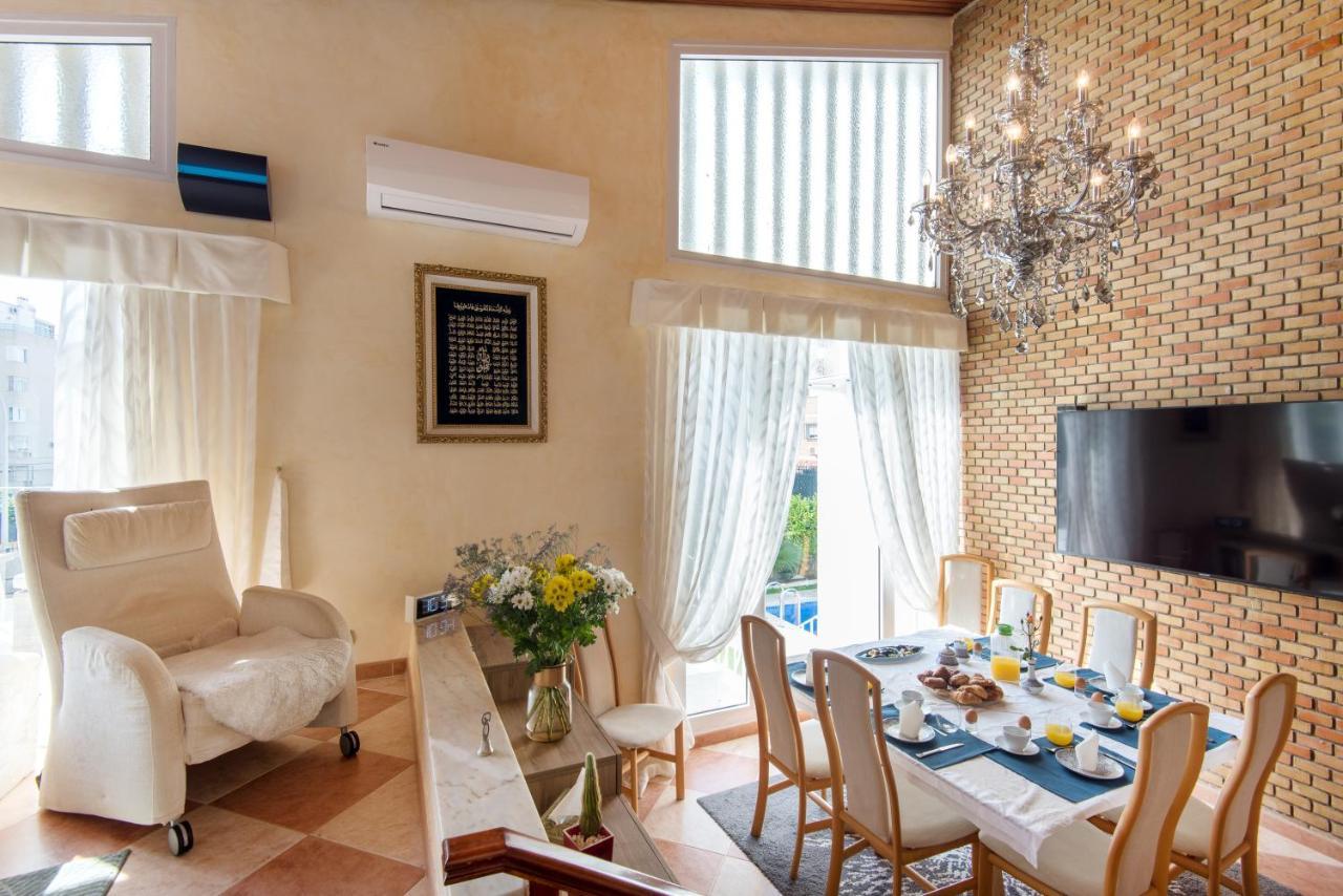 Villa Palm Beach Marina Benalmadena 3 Min Walking From The Sea Εξωτερικό φωτογραφία