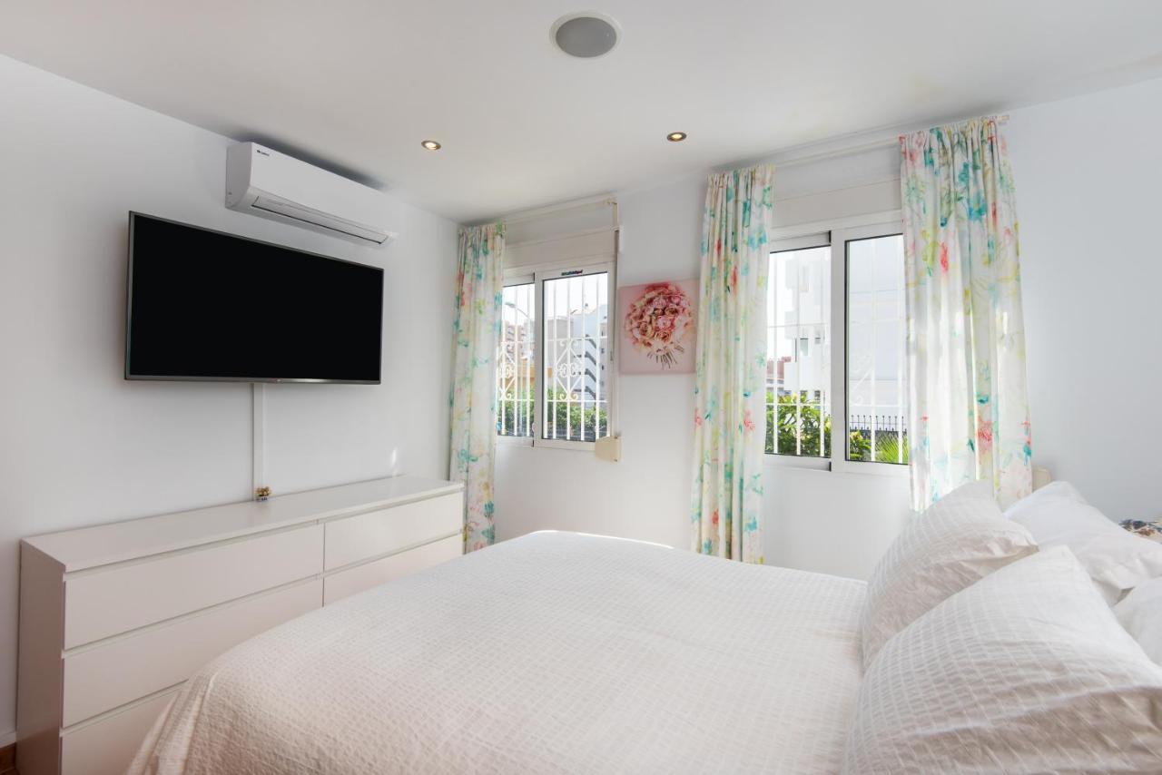 Villa Palm Beach Marina Benalmadena 3 Min Walking From The Sea Εξωτερικό φωτογραφία